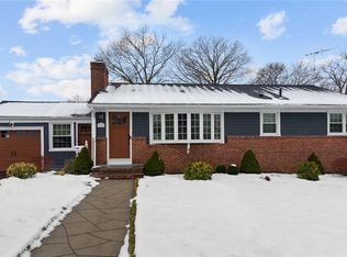 224 Garden Hills Dr, Cranston, RI 02920