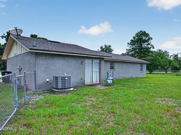 1143 Tumbleweed Dr — Photo 25