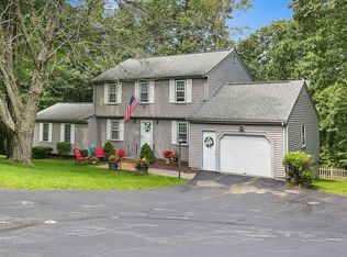40 Neptune Dr, Shrewsbury, MA 01545