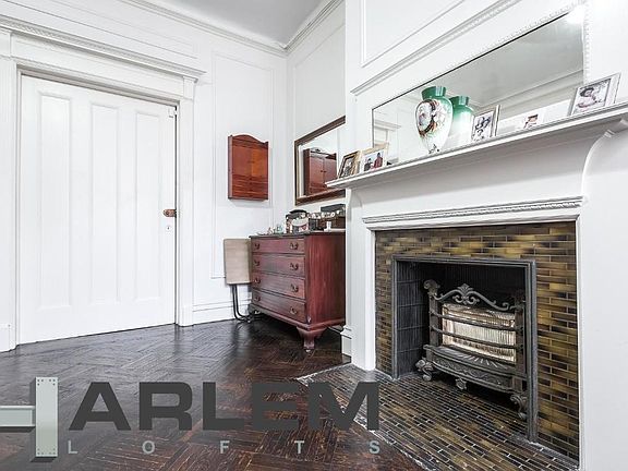 4th image of 205 W 138th St