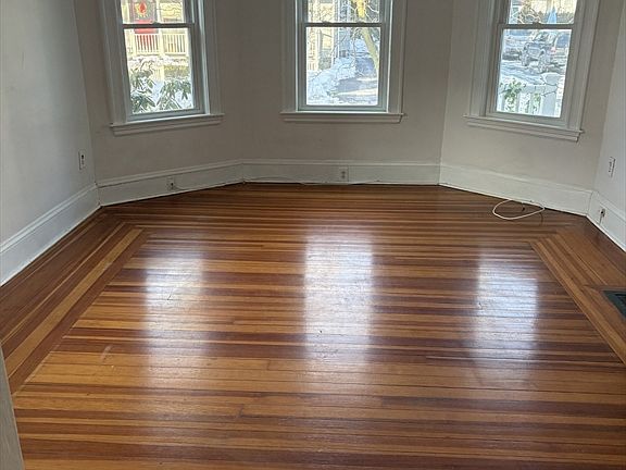 3rd image of 9 Maple St