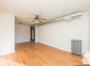 1249 W Henderson St #33232, Chicago, IL 60657