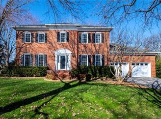 9208 Silver Pine Dr, Charlotte, NC 28277