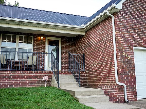 3rd image of 233 Priest View Dr