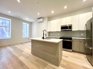 113 W 13th St, New York, NY 10011