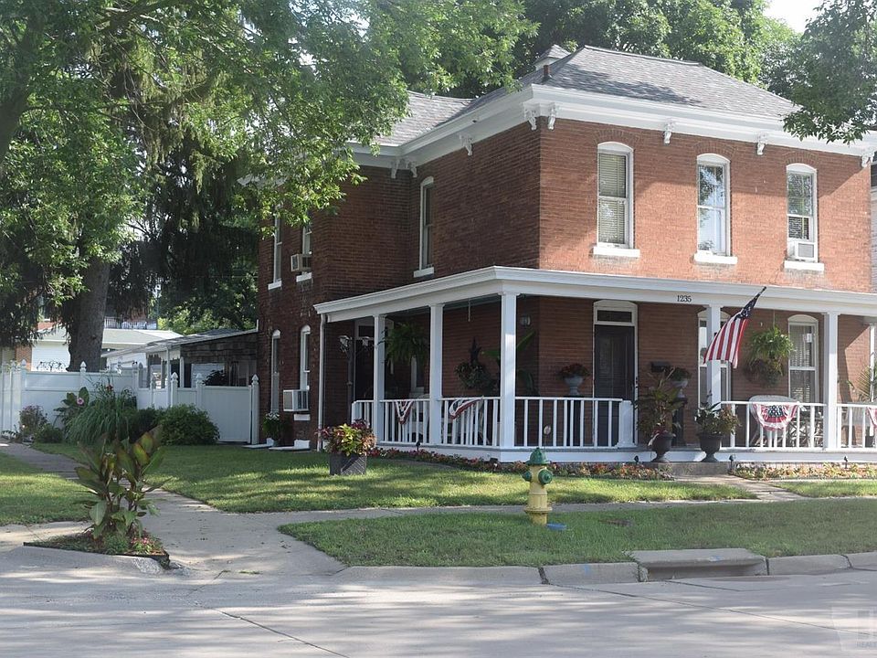 1st image of 1235 Avenue E