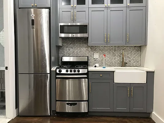 Rented by EXR | media 11