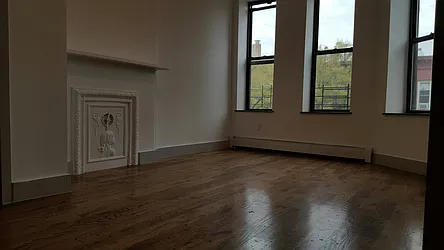 Rented by DYNAMIC REALTY OF NEW YORK CORP