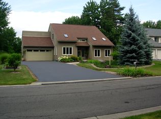 6304 Yulewood Cir, Cicero, NY 13039