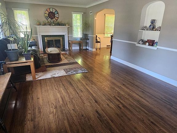 5th image of 3001 Valley Dr