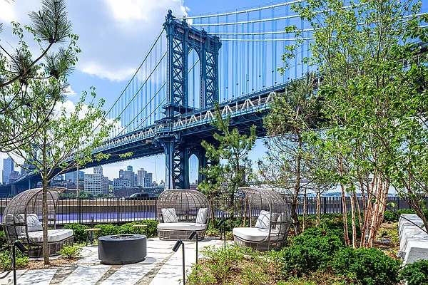 Sold by Extell Marketing Group | media 7