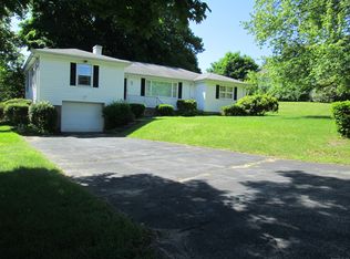 127 Forest Ridge Rd, Waterbury, CT 06708