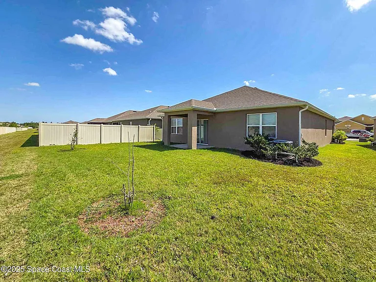 287 Guinevere Dr SW — Photo 21