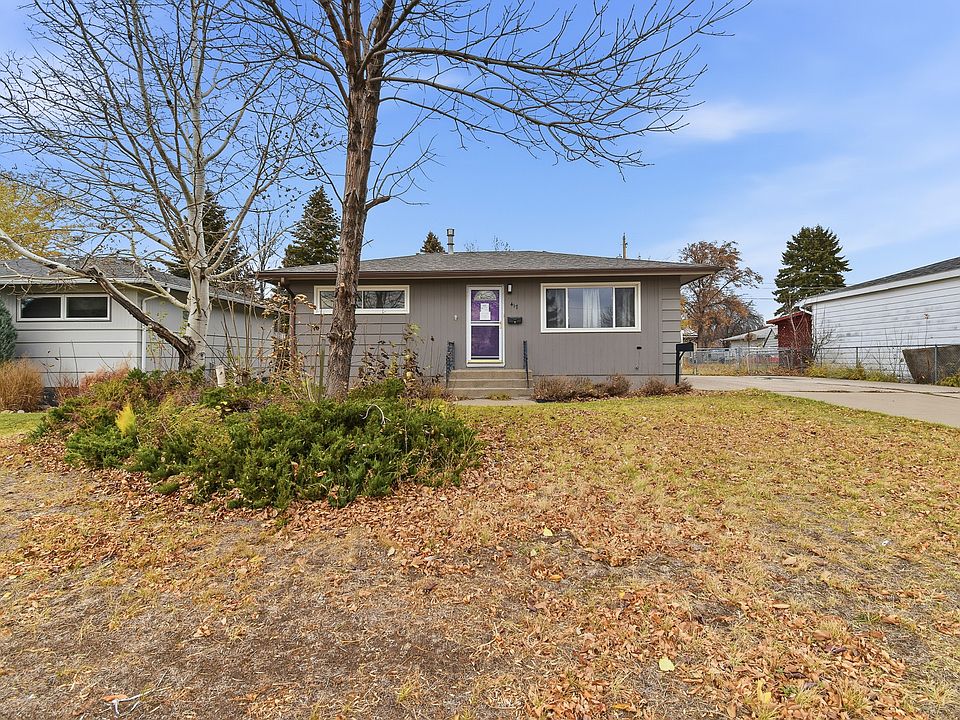 1st image of 417 23rd Ave NE