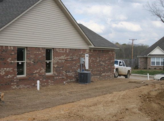 2nd image of 1 Frankliin Farms Dr