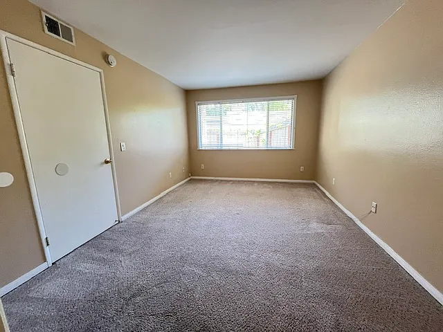 2920 Luciernaga St #103 — Photo 12