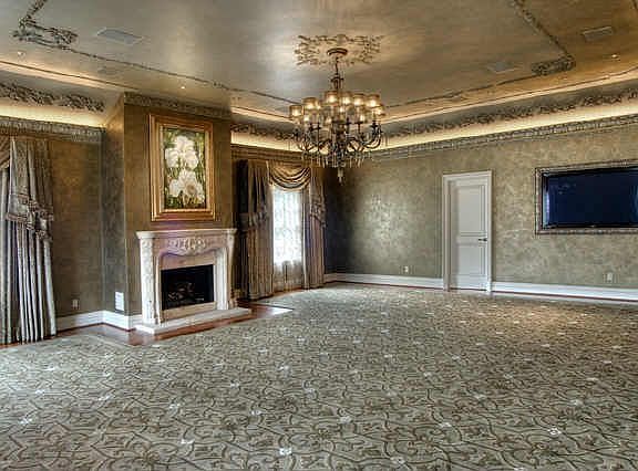 2nd image of 2307 River Oaks Blvd