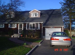 27 Pacific St, North Babylon, NY