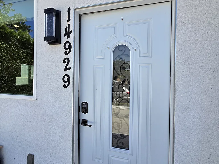 14929 Titus St #A — Photo 28
