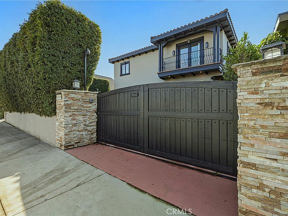 2nd image of 5558 Edgewood Pl