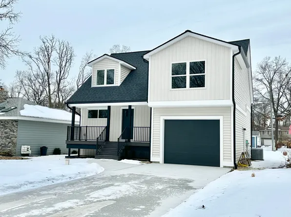 2829 Jackson Blvd, Highland, MI 48356