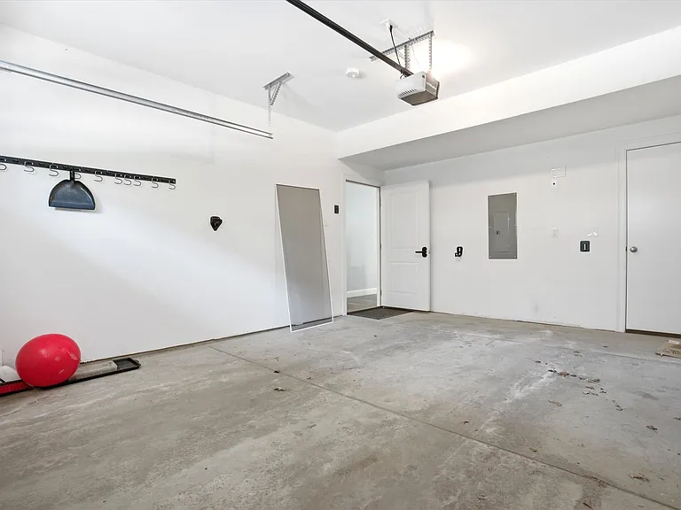 34 Callaway Dr #4 — Photo 10