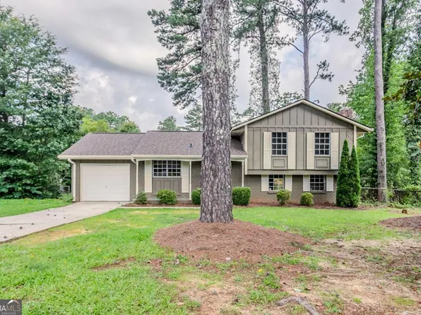2110 Redbud Ct SW, Marietta, GA 30008