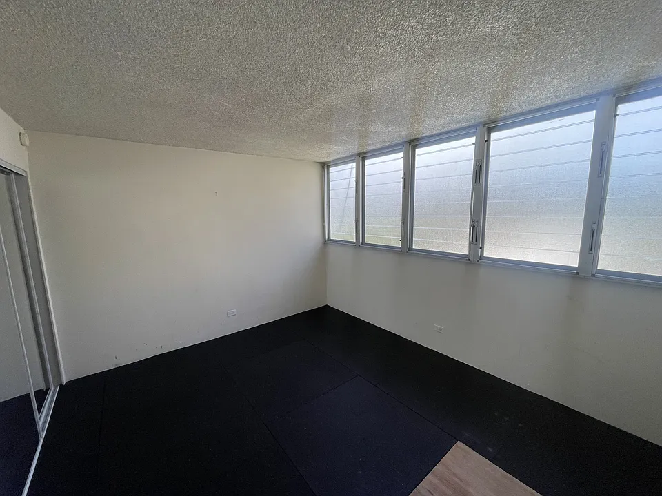 500 University Ave #1-704-1