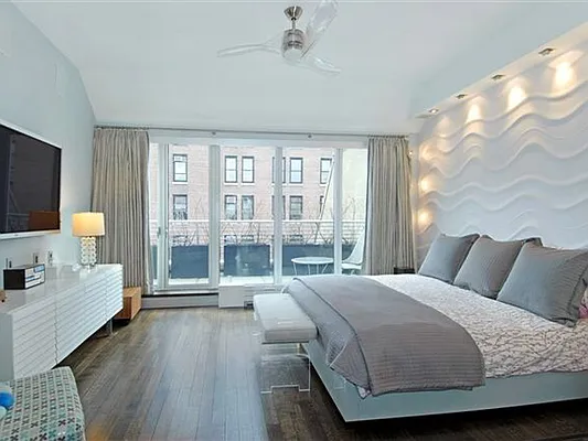 Sold by Sotheby's International Realty | media 4