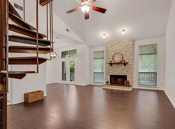 2nd image of 640 Tete Lours Dr APT 26
