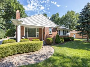 16190 Beechwood Ave, Beverly Hills, MI 48025