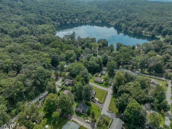 7 High Point Rd, Vernon Twp., NJ 07461