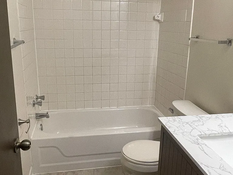 Pinecrest Apartments — Photo 20