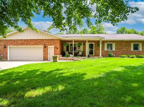 129 Briarwood Dr, Dalton, OH 44618