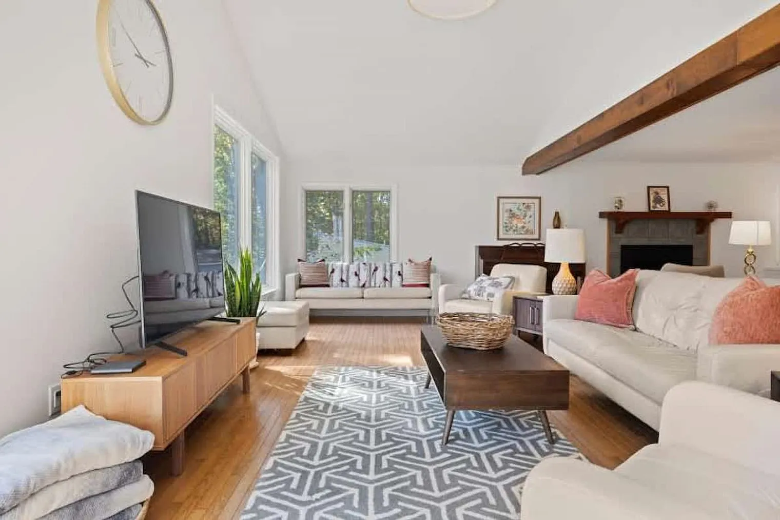 2 bed, 2.0 bath, 1496 sqft, $3,000 — Photo 3