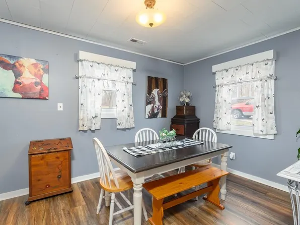 10323 Walnut St, Whitesville, KY 42378