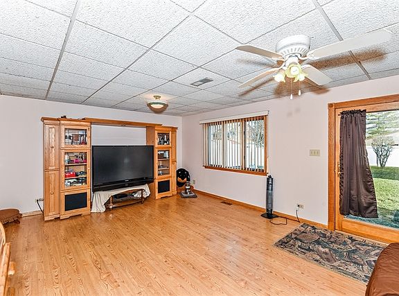 5th image of 9631 S Normandy Ave