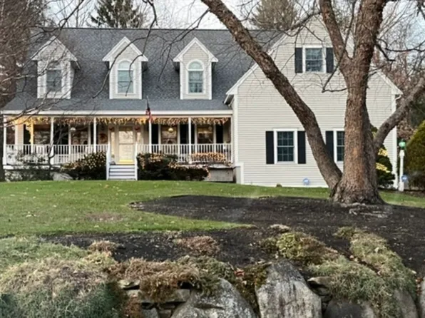 209 North St, Shrewsbury, MA 01545