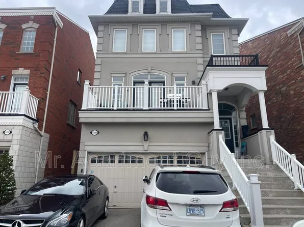 5422 Oscar Peterson Blvd, Mississauga, ON L5M 0B4