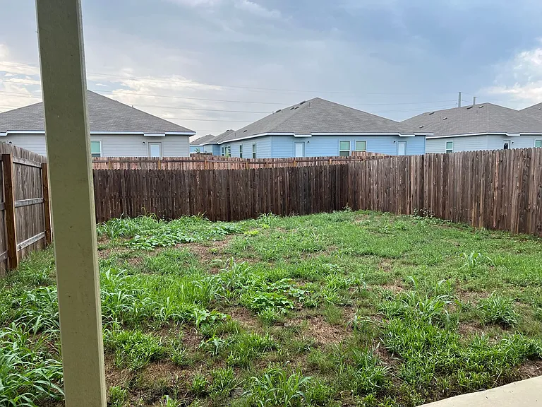 3403 Haylee Grace Pl — Photo 21
