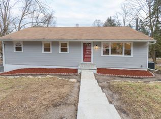 4 Phlox Ter, Glenwood, NJ 07418