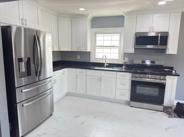 1300 5th Street image 8 of 8