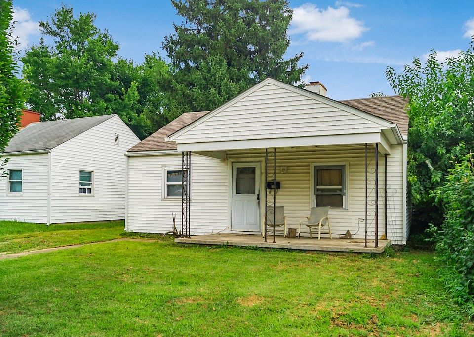 2nd image of 2698 Hiawatha St