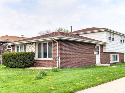 10300 Linus Ln, Oak Lawn, IL, 60453