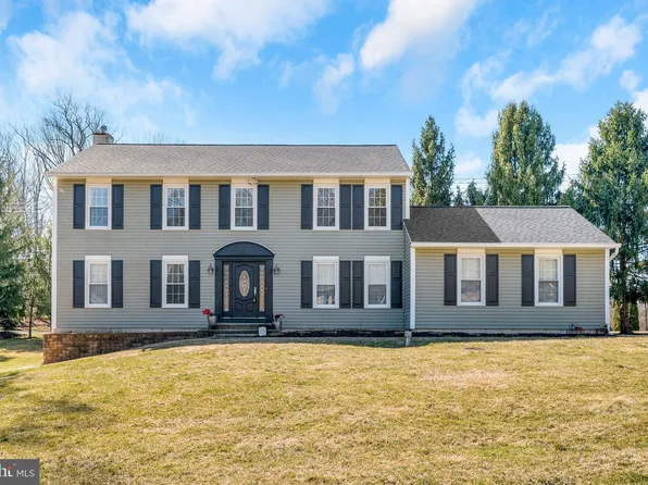 1 E Aldine Dr, Hockessin, DE 19707