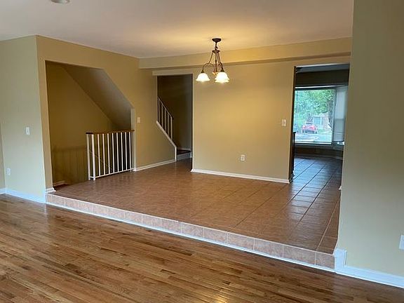 3rd image of 10704 Brice Ct