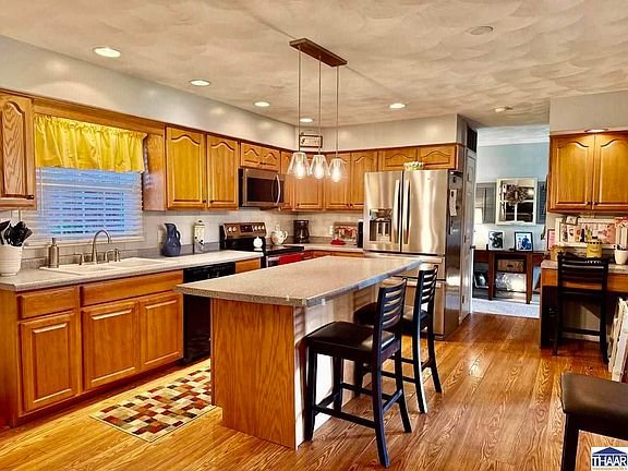 3rd image of 9497 N Kimberly Dr