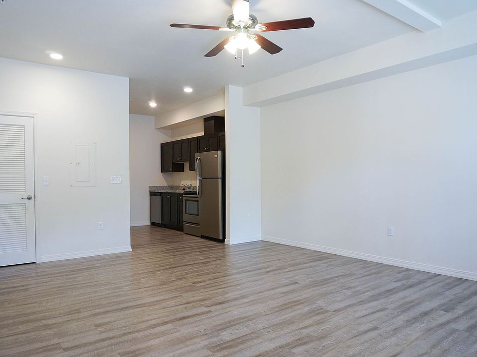 1st image of 8510 N Ivanhoe St #1-100