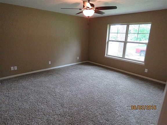4th image of 1324 Carnegie Dr