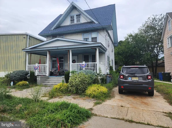 3 N Grove Ave, National Park, NJ 08063